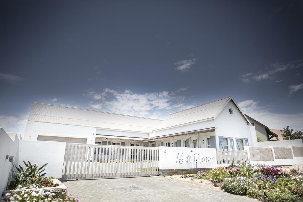 Plover Farmhouse Studios Swakopmund Exterior photo